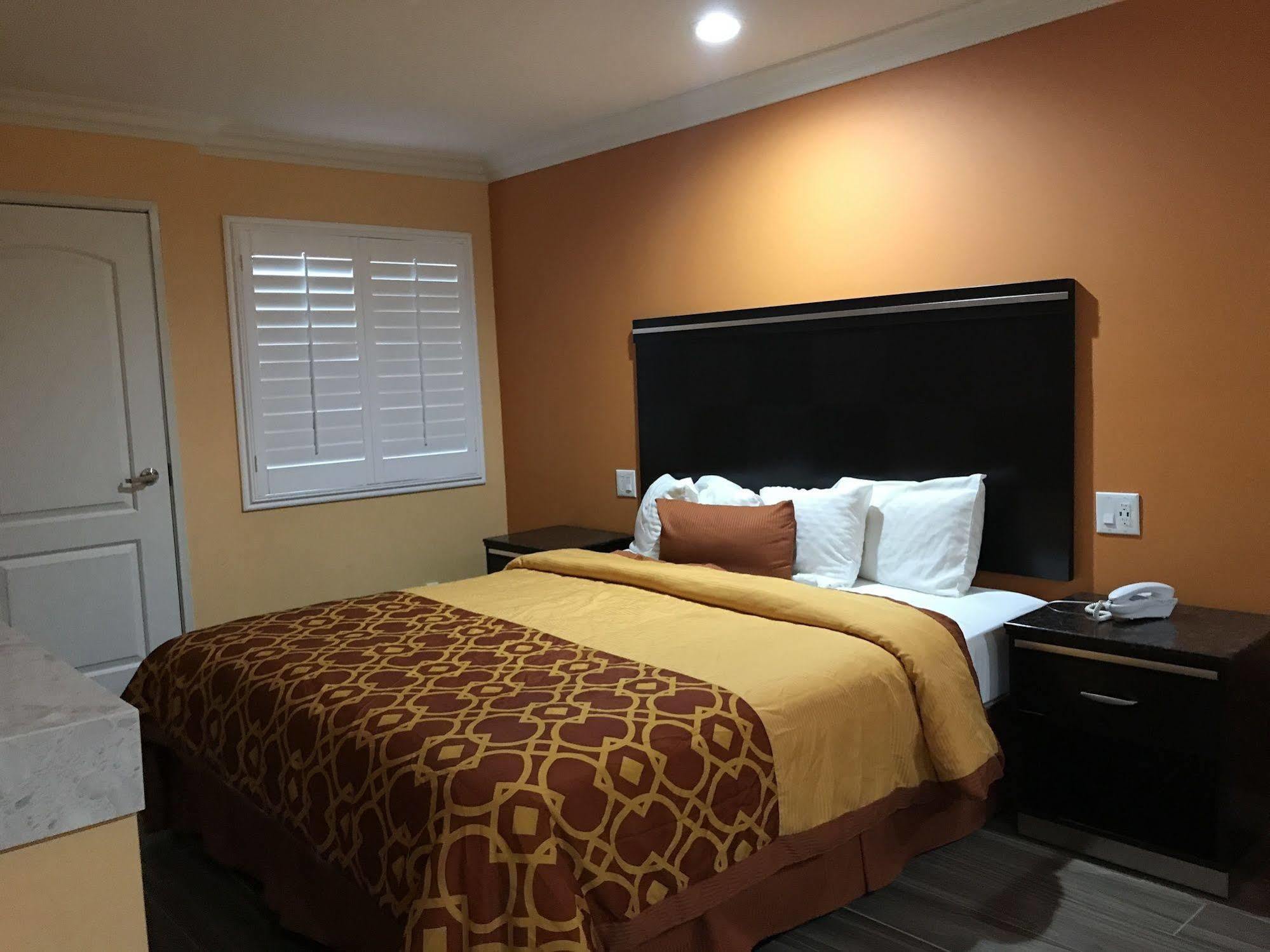 Executive Suites Inn Westminster Esterno foto