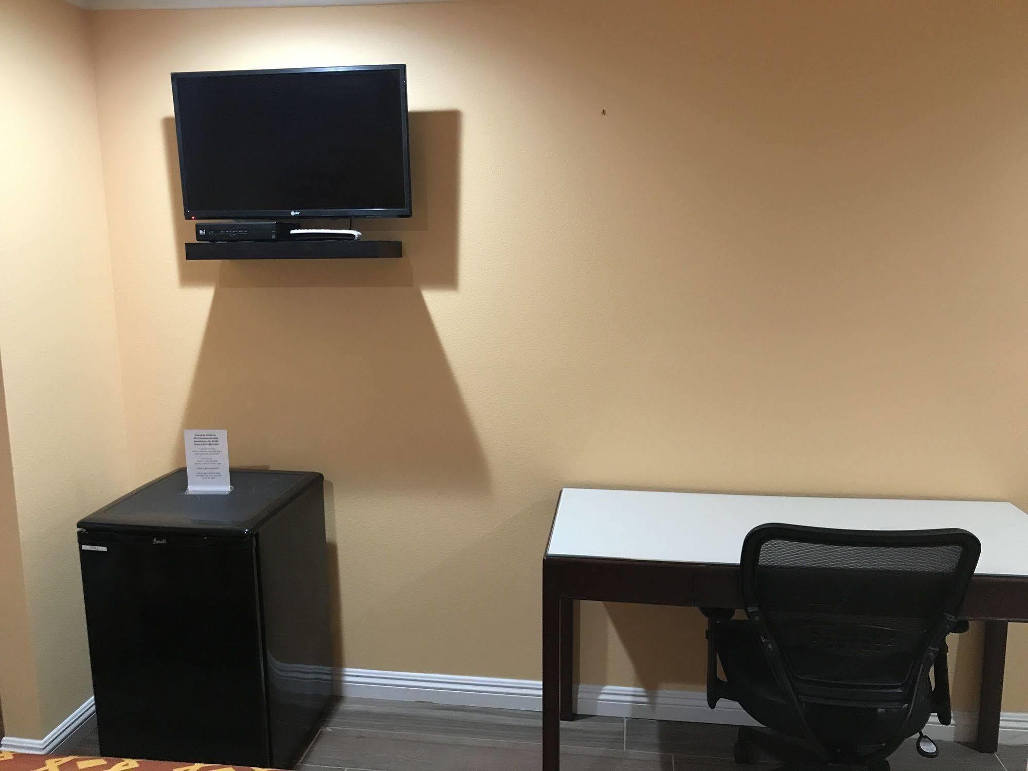 Executive Suites Inn Westminster Esterno foto